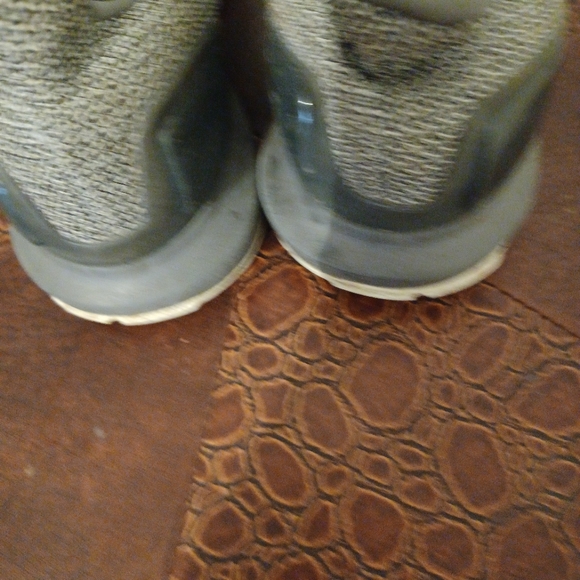 Mens adidas sneakers - Picture 4 of 4